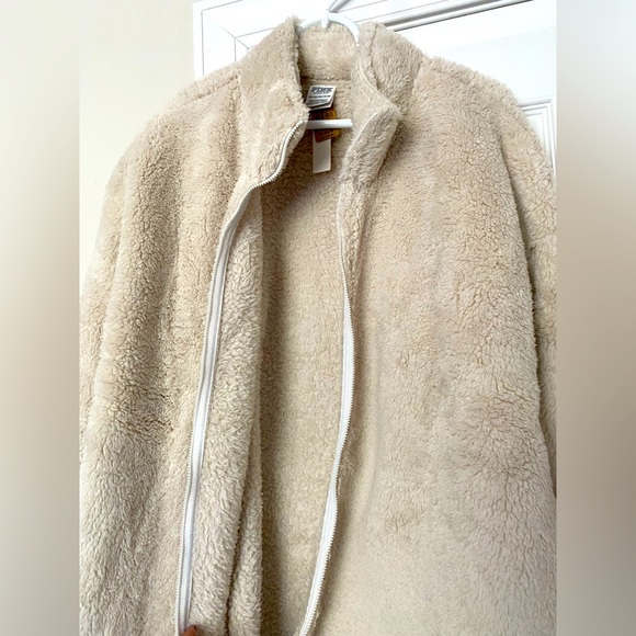 Victoria’s Secret fleece/ teddy zip jacket, size XXL - Picture 2 of 7